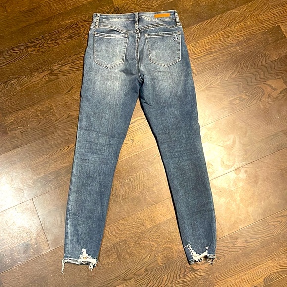 Super stretchy - Picture 2 of 2